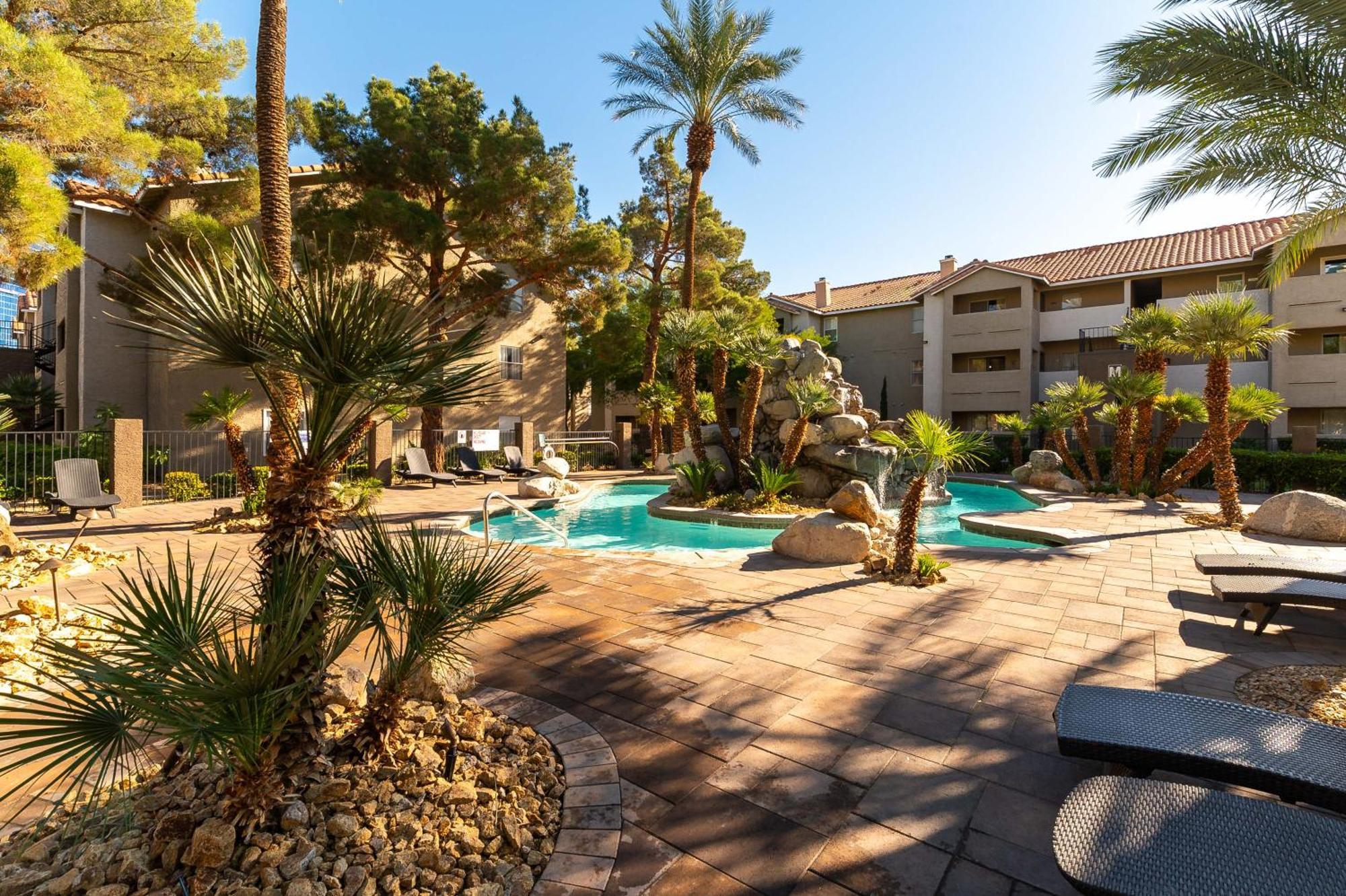 Stylish, Cozy 2Br,2Ba Condo Near Rio, Vegas Luxury Las Vegas Esterno foto
